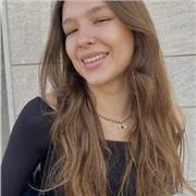 Soy una niña de 17 años que está cursando 2 de bachillerato con buenas notas, quiero impartir clases de refuerzo.